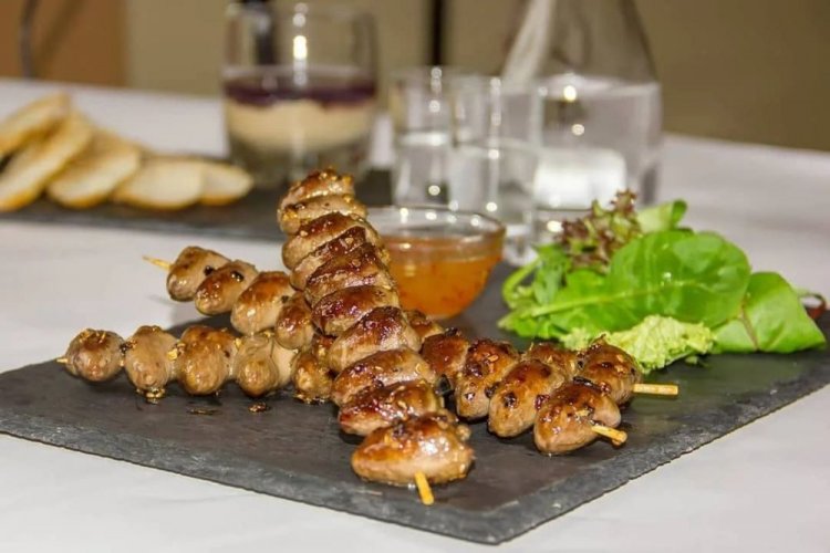 Куриные сердечки в пивном маринаде на мангале