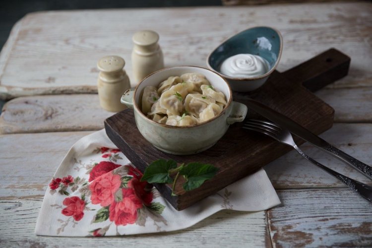 Пельмени на заварном тесте в горшочках в духовке