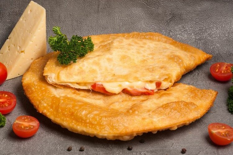 Начинка для чебуреков с помидорами и сыром