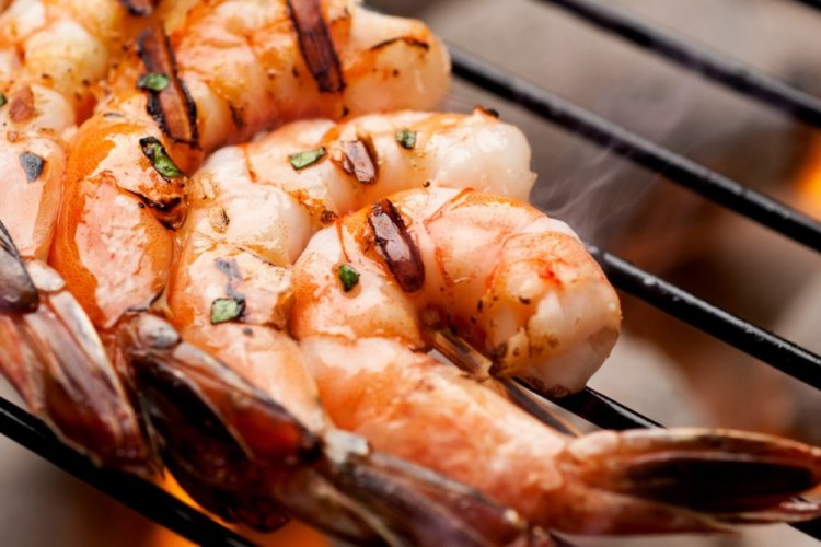 Лангустины без панциря на мангале