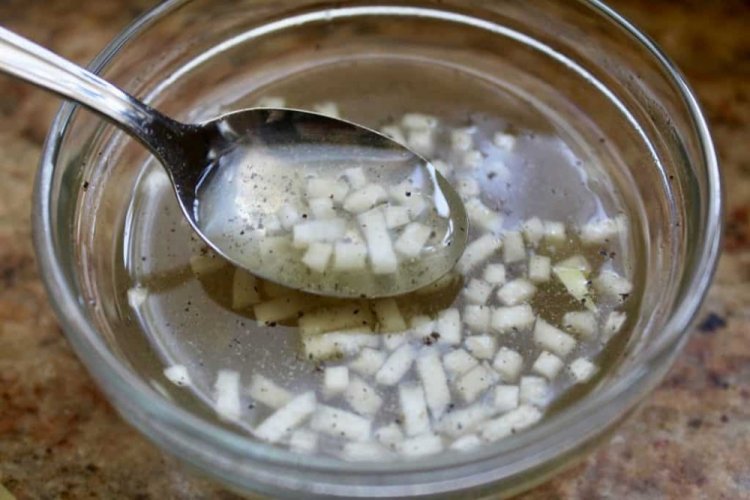 Соус для пельменей с уксусом и чесноком