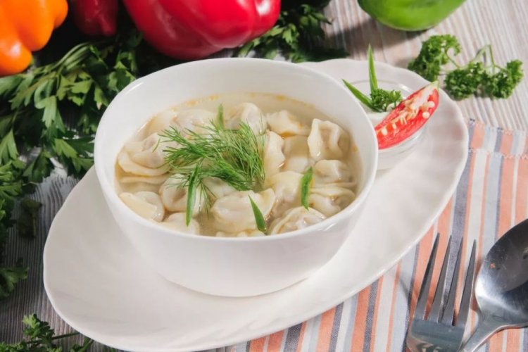 Бабушкин суп с пельменями