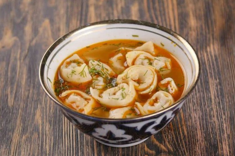 Чучвара из телятины в пикантном бульоне