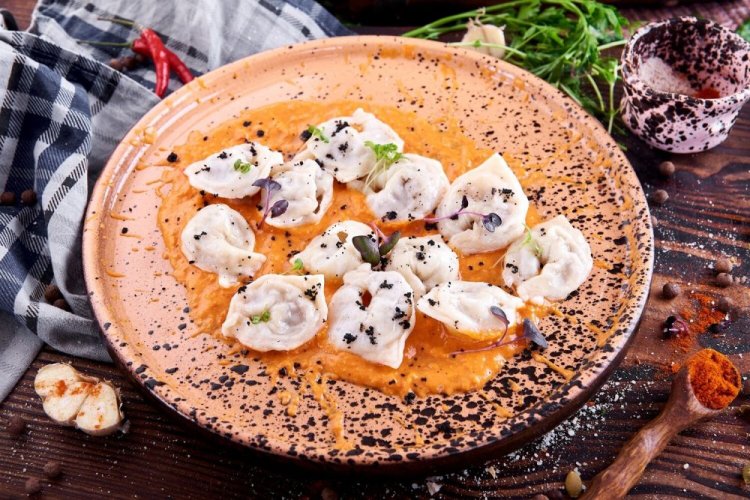 Чучвара с пикантным соусом