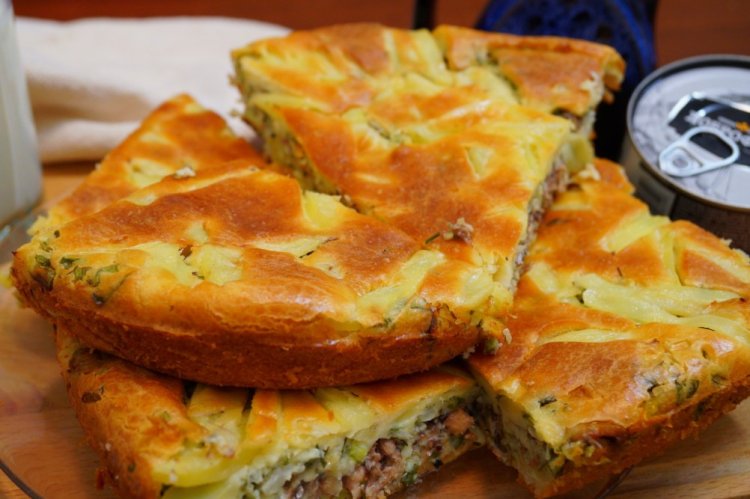 Мясной пирог на сковороде