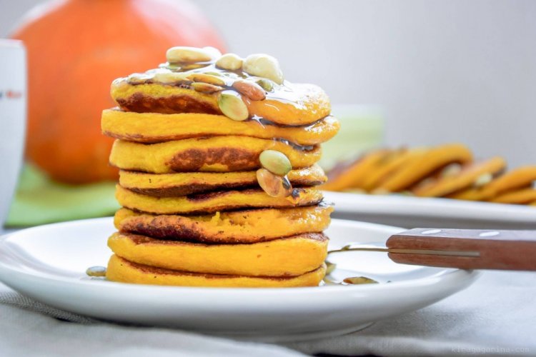 Панкейки на кефире с тыквой