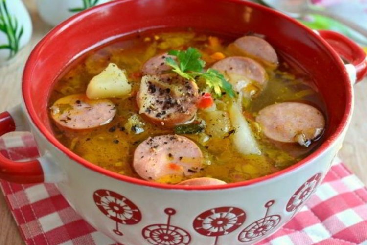 Суп с сосисками и шампиньонами