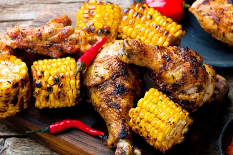 Курица с кукурузой в духовке