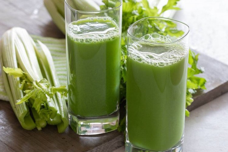 Смузи из огурцов и сельдерея