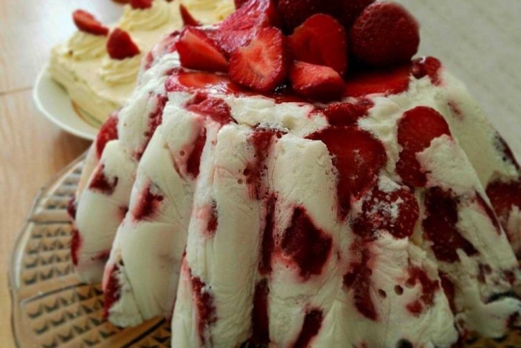 Сметанный торт без выпечки