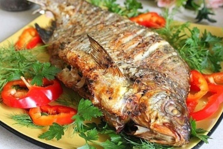 Фаршированный лещ в духовке