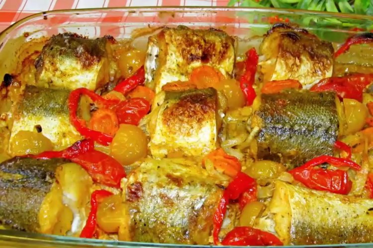 Запеченный лещ с овощами в йогурте