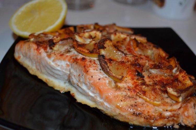 Кета с соевым соусом в духовке