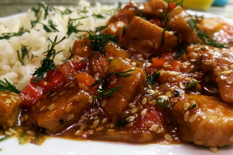 Индейка с соусом терияки на сковороде