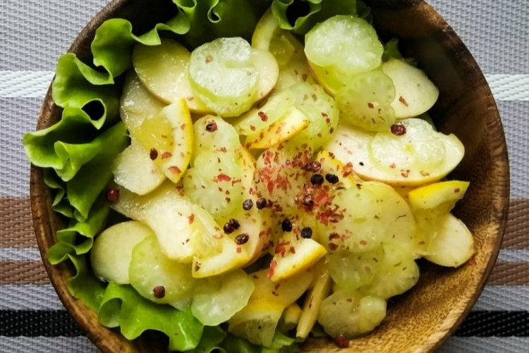 Салат из кабачков и сельдерея