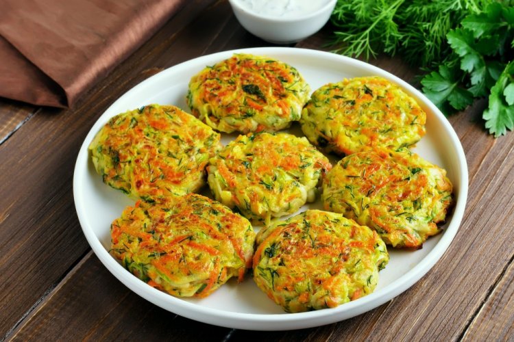 Драники из кабачков с морковью