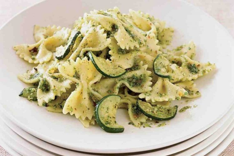 Паста с цукини в сырном соусе