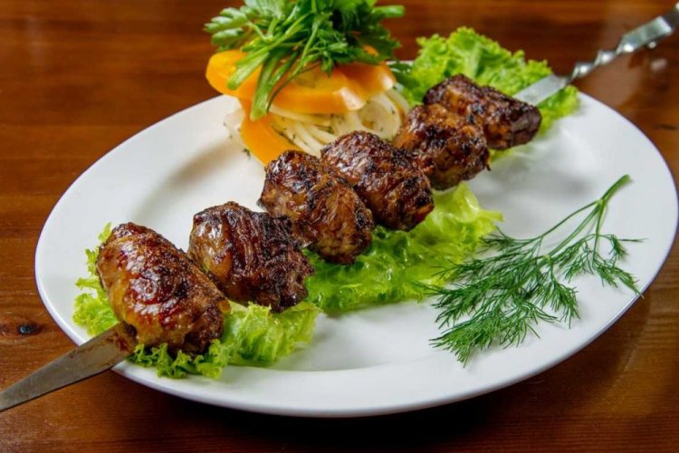 Шашлык из говяжьей печени – классический рецепт