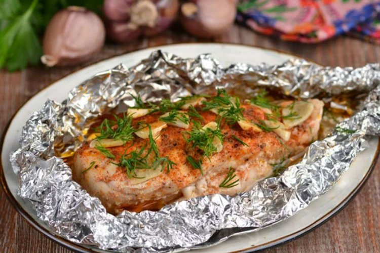 Куриная грудка в фольге на гриле