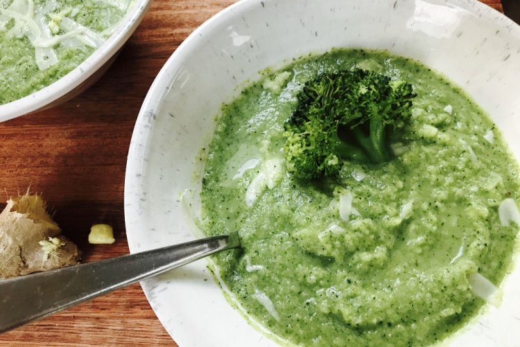 Миндальный соус с брокколи