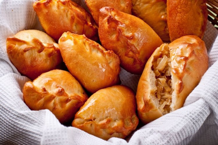 С капустой, тыквой и зеленым горошком