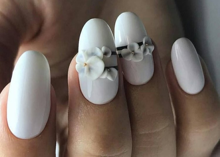 Маникюр с объемными элементами