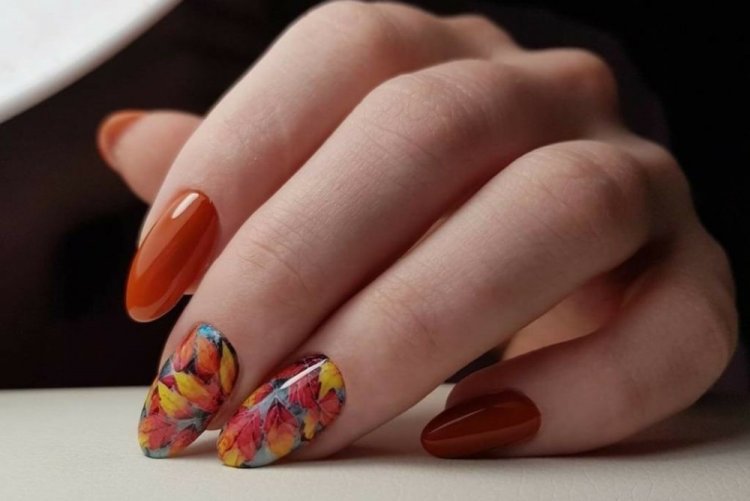 Маникюр с осенними мотивами