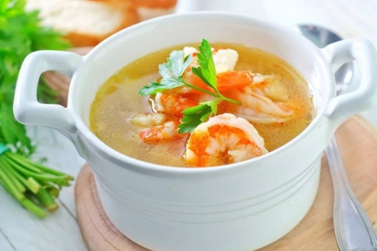 Овощной суп с креветками