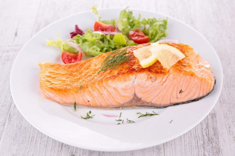 Стейк лосося в рукаве