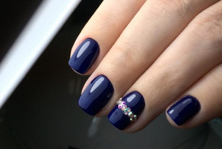 Синий осенний маникюр