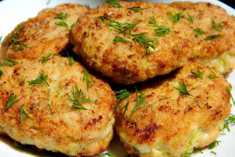 Рыбные котлеты с кабачком в духовке
