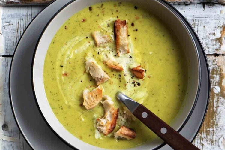 Суп-пюре из цветной капусты с кокосовым молоком