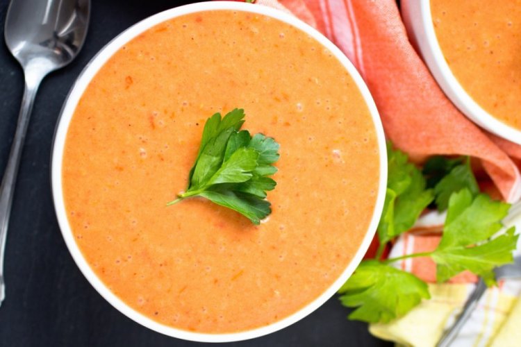 Томатный суп с кокосовым молоком