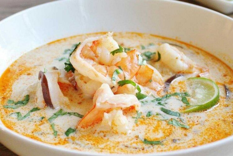 Суп с креветками и кокосовым молоком