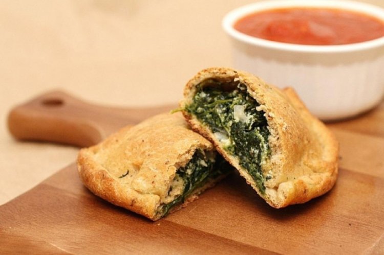 Начинка с яйцом, сардинами и шпинатом