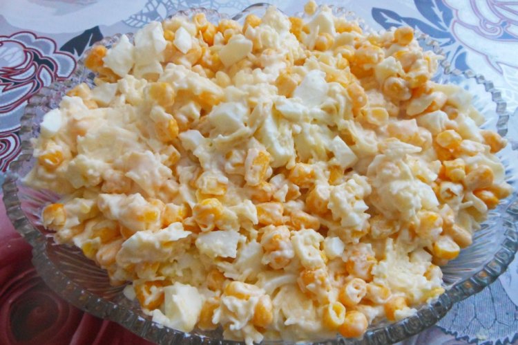 Начинка с яйцом и кукурузой для пирожков