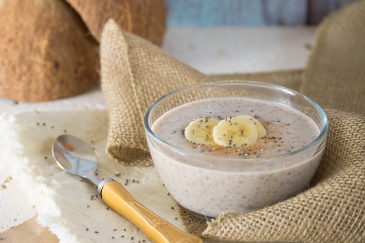 Чиа-пудинг с бананом на молоке