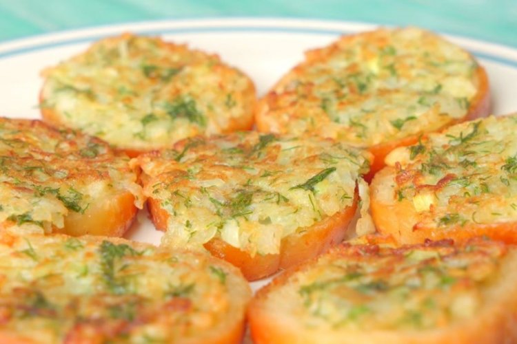 Луковые гренки