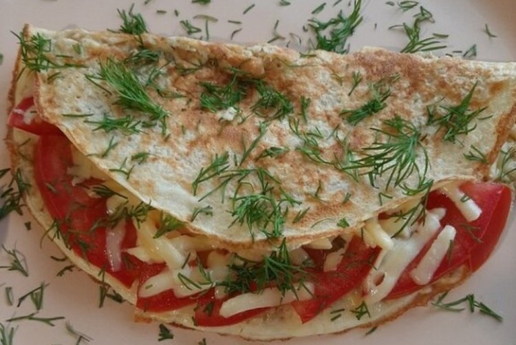 Овсяноблин с сыром и помидорами