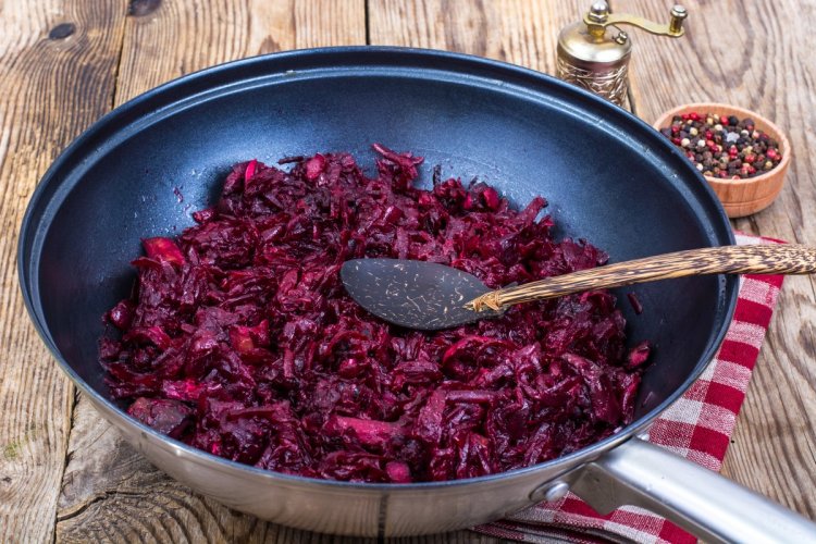 15 вкуснейших рецептов тушеной свеклы