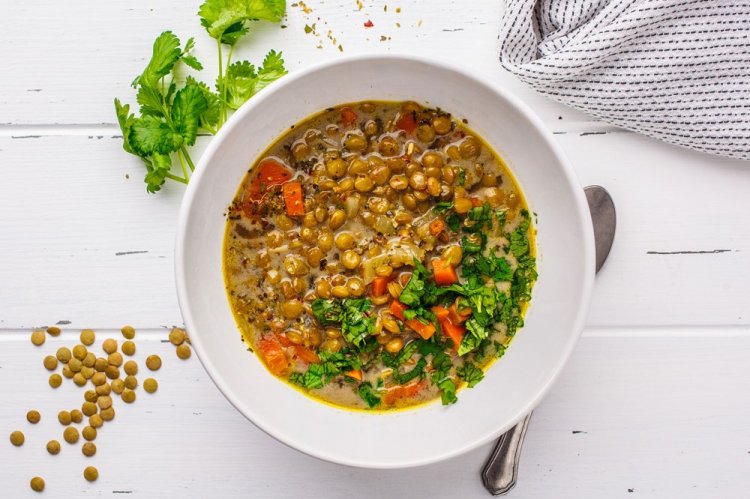 Чечевица с зеленью