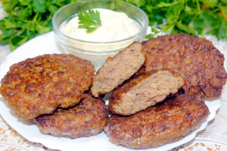 Котлеты из свиной печени с рисом