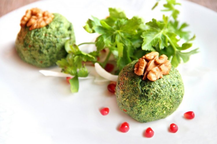 Пхали из шпината с грецкими орехами