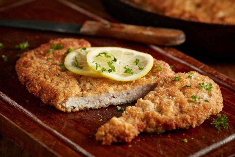 Куриный шницель в панировочных сухарях с острыми специями