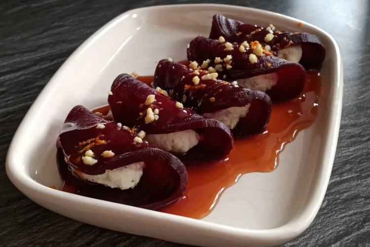 Закуска из свеклы и голубого сыра