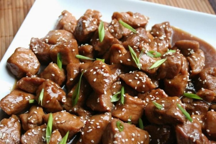 Свинина в соевом соусе на сковороде