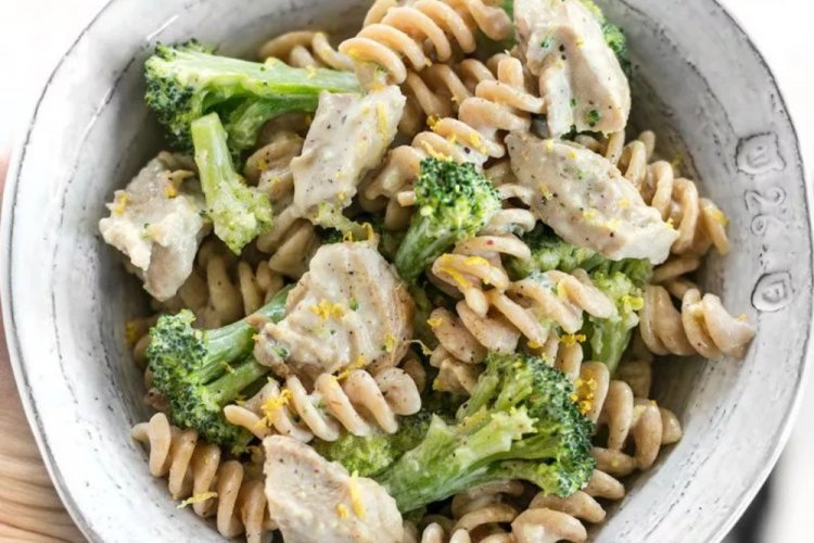 Паста с брокколи в сливочном соусе