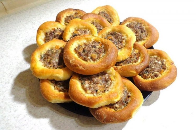 Ватрушки с мясом