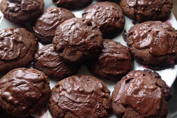 Шоколадное творожное печенье