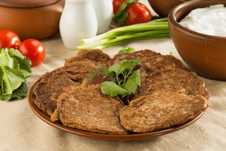 Оладьи из свиной печени с сыром